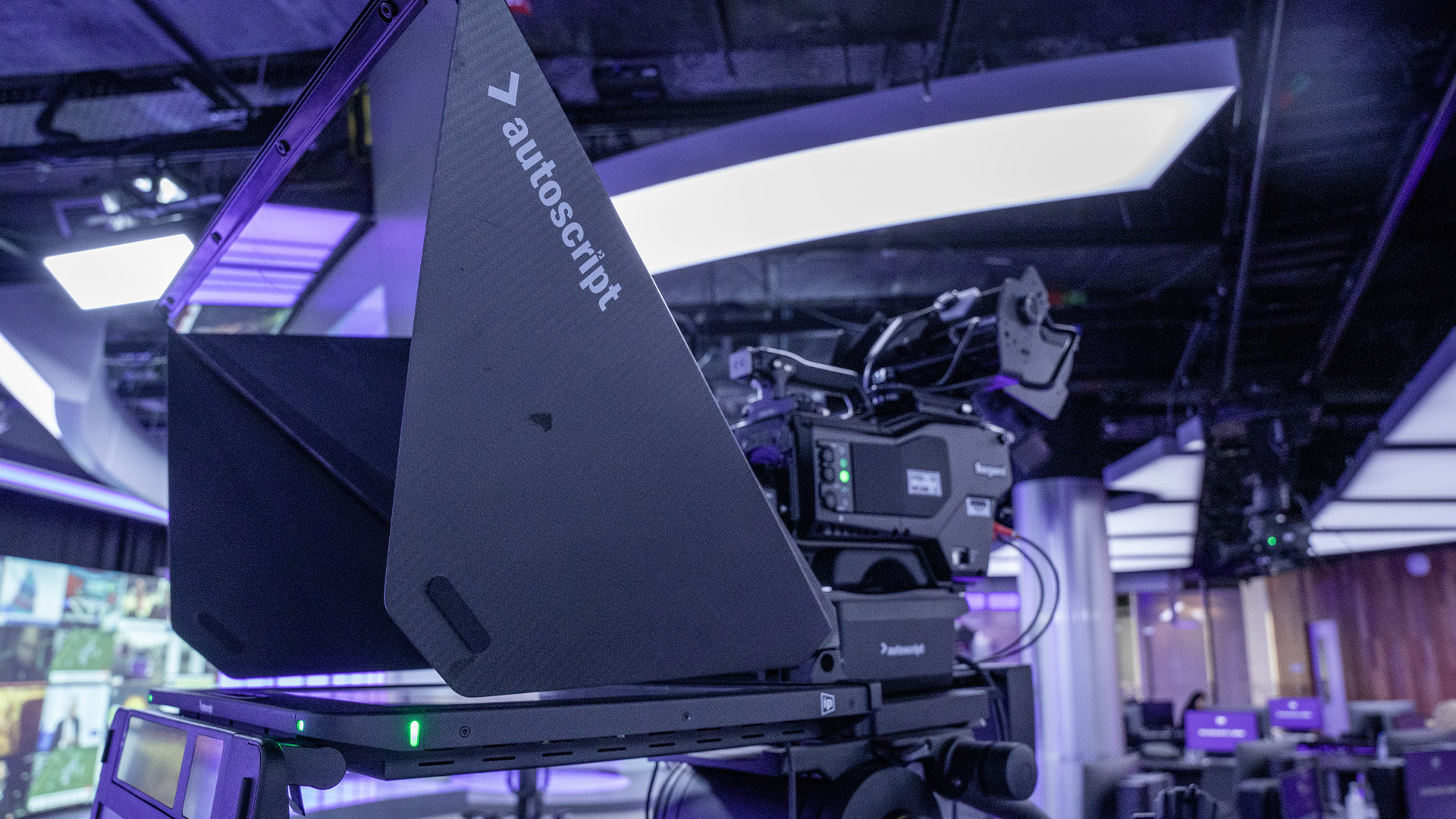 Northwestern Qatar advances its broadcast and newsroom facilities with cutting-edge 4K technology, preparing students for the future of media while championing sustainability.